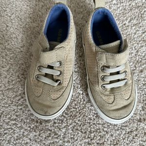 Old Navy toddler shoes size 7